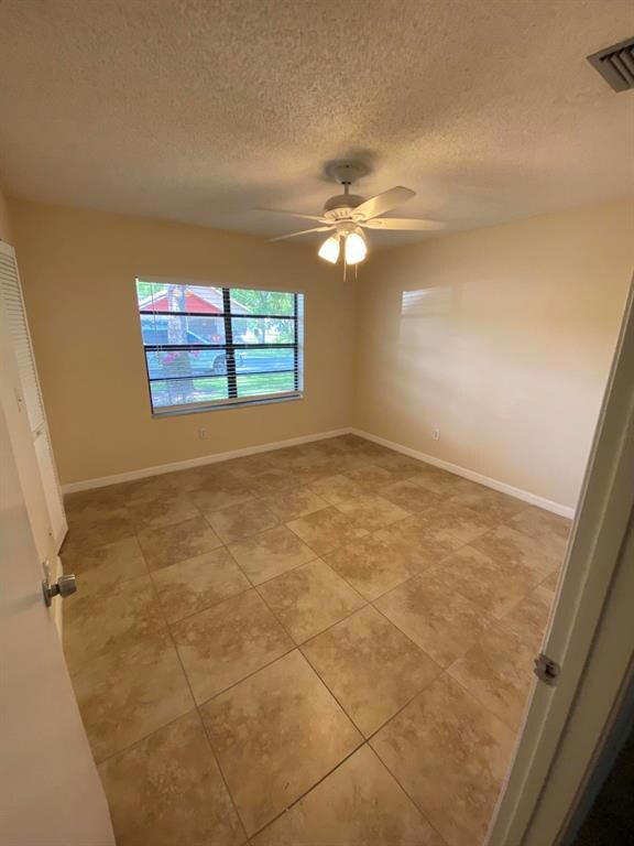 5437 Gene Cir, West Palm Beach, FL 33415 - photo 7