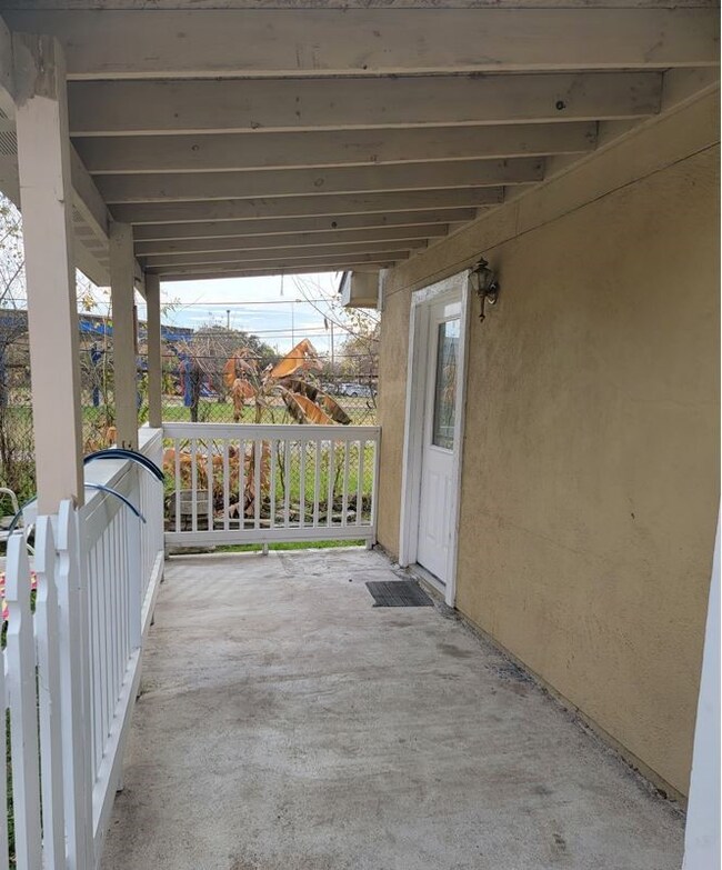 7700 Bauman Rd, Houston, TX 77022 - photo 4