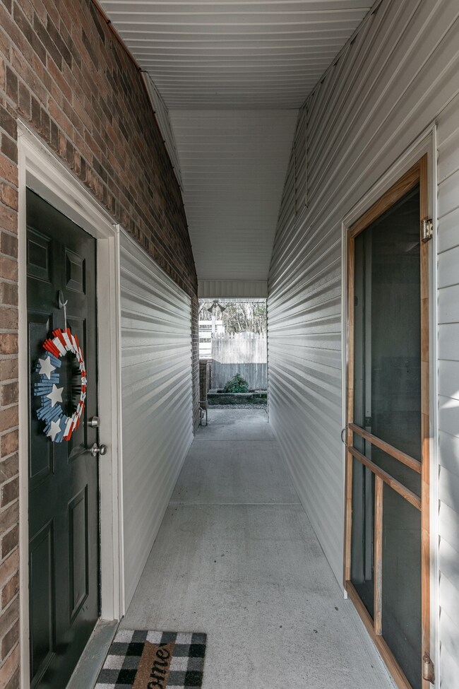 Breezeway between home and garage