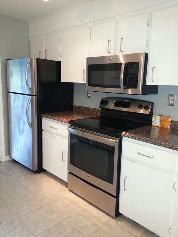 28 Pinebrook Ln, South Easton, MA 02375 - photo 5