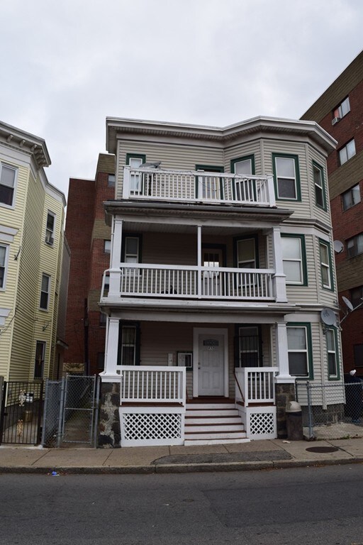 490 Quincy St unit 2, Dorchester, MA 02125 - photo 5