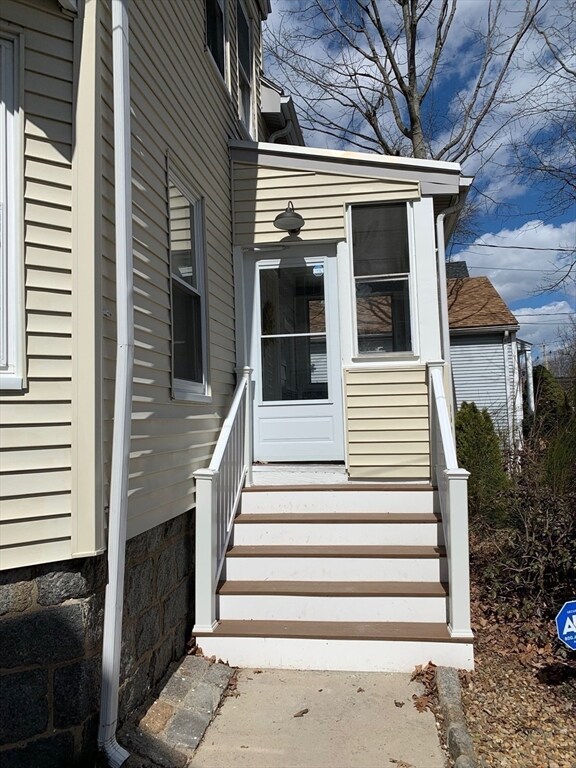 81 Clare Ave unit 1, Roslindale, MA 02131 - photo 3