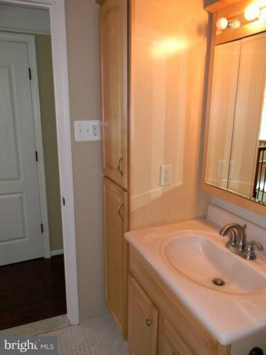 100 Gardner Dr, Annapolis, MD 21403 - photo 3