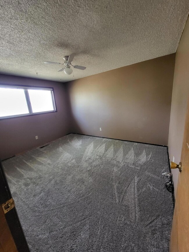 22963 Manzanita Ct, Bend, OR 97701 - photo 5