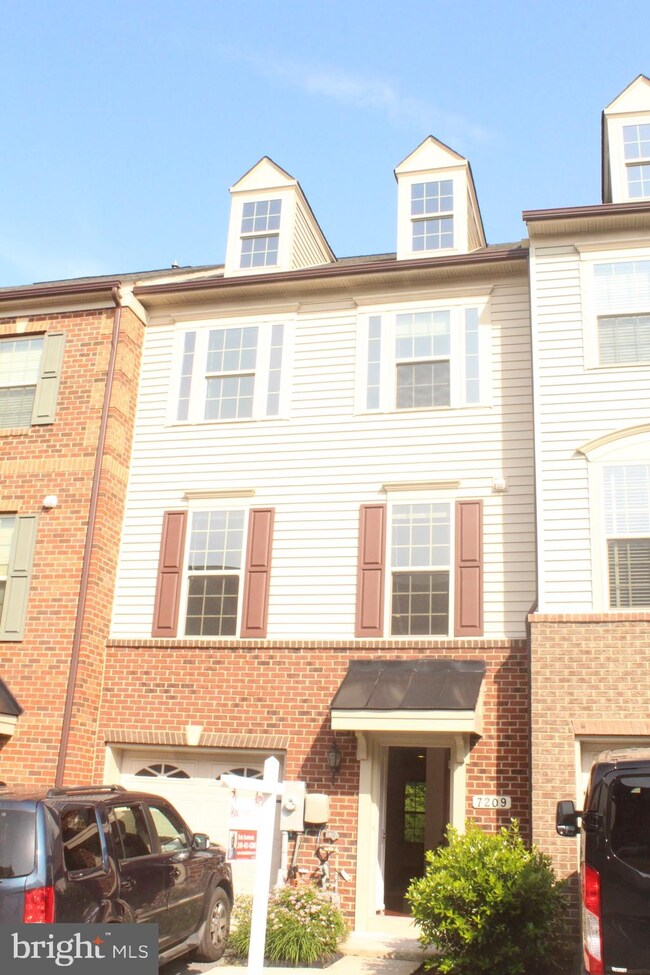 7209 Winding Hills Dr, Hanover, MD 21076 - photo 3