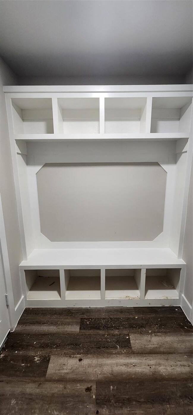 630 S Garrett Ave, Ennis, TX 75119 - photo 3