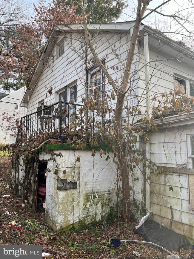 130 N Walnut St, Kennett Square, PA 19348 - photo 4