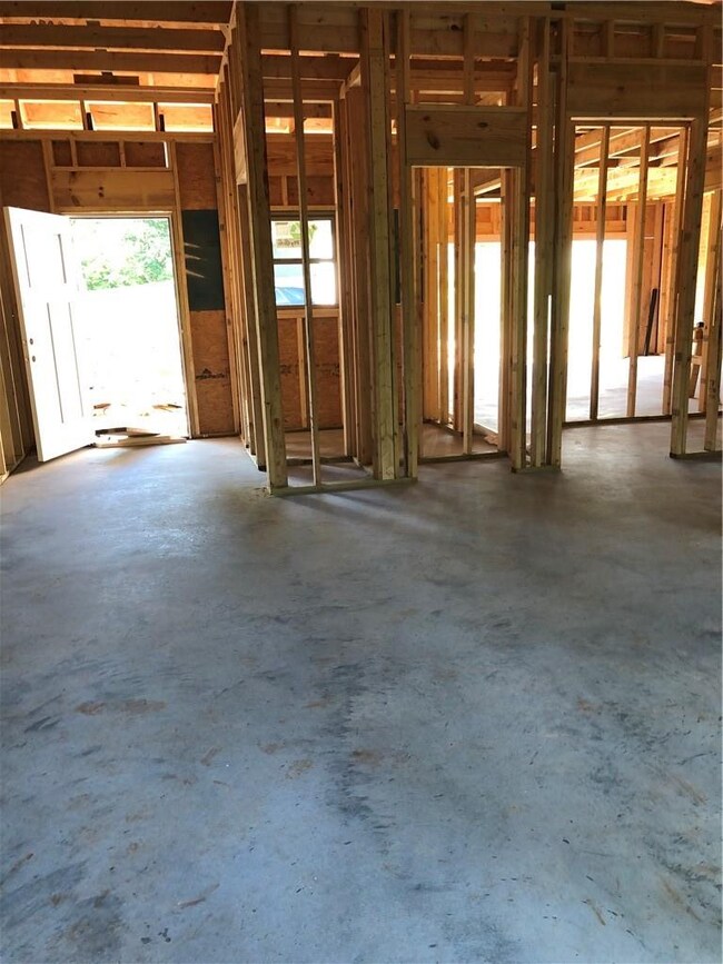 2 Munster Dr, Bella Vista, AR 72715 - photo 4