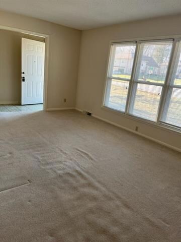 5321 Queal Dr, Shawnee, KS 66203 - photo 5