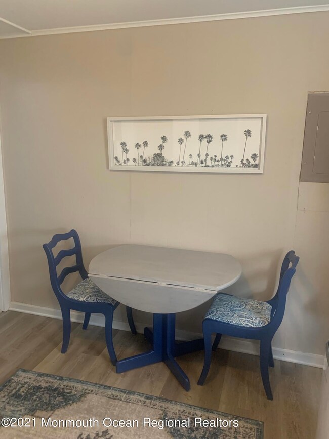 1110 Main St unit B Summer, Belmar, NJ 07719 - photo 3