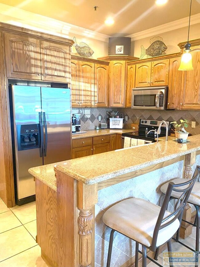 106 W Capricorn Dr unit B, South Padre Island, TX 78597 - photo 5