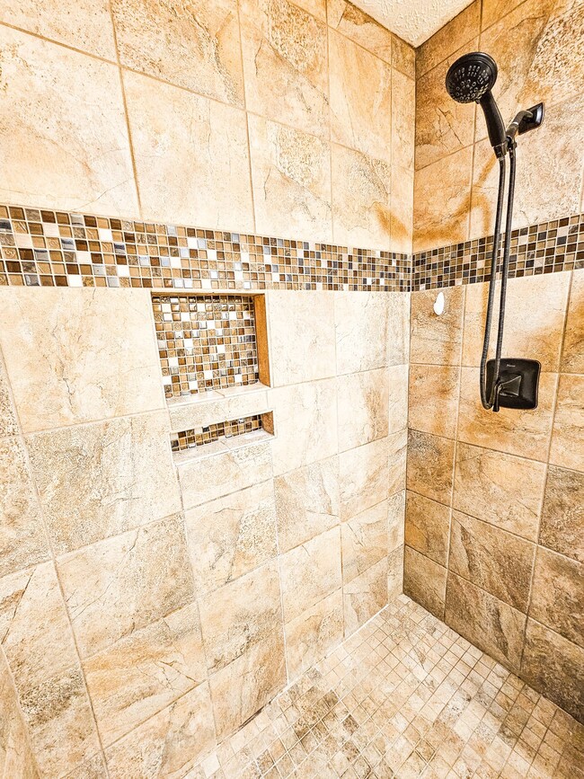 105 Diane Dr, Shelbyville, TN 37160 - photo 7