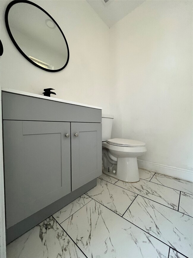 15140 Oakwood Ln, Balch Springs, TX 75180 - photo 6