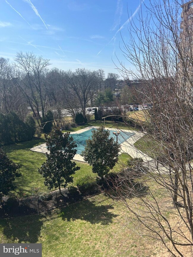 Radnor House unit 323, Bryn Mawr, PA 19010 - photo 7