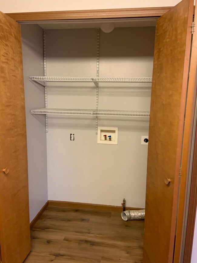 4157 N Erin Dr, La Porte, IN 46350 - photo 7