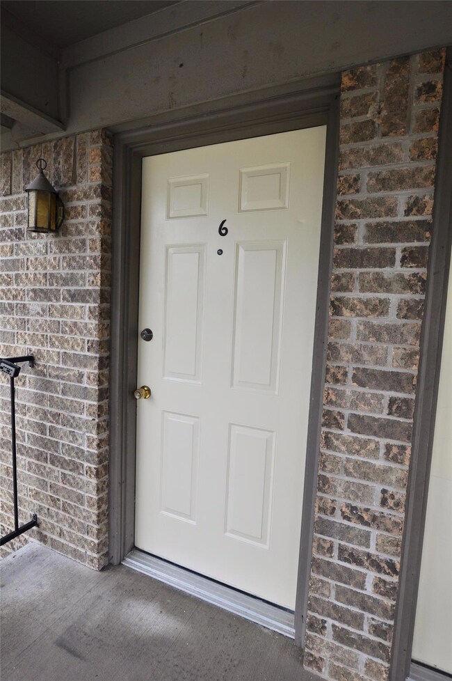 511 W Oak St unit 6, Weatherford, TX 76086 - photo 3