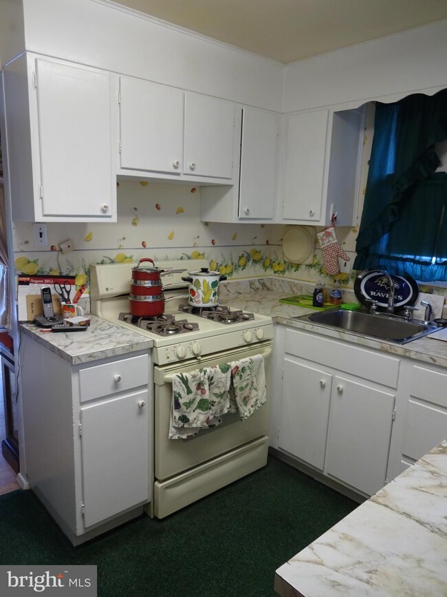 9515 Perry Brook Ct, Nottingham, MD 21236 - photo 4