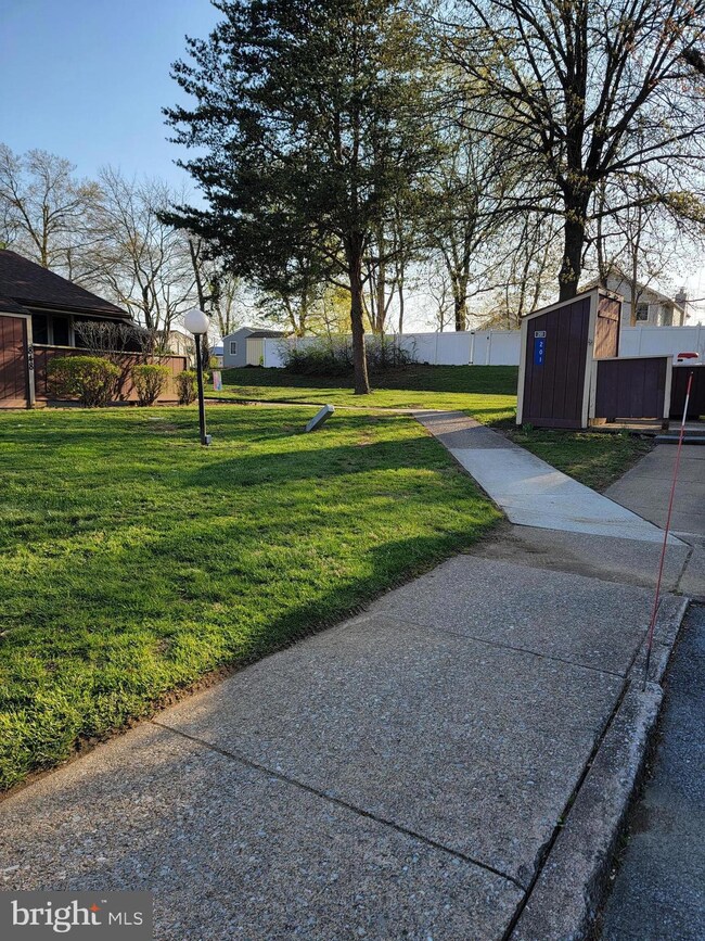 852 Louise Ct, Enola, PA 17025 - photo 2