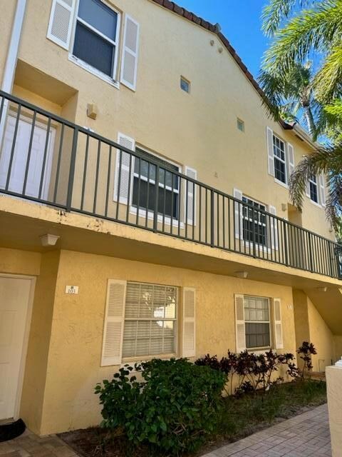 1110 Lake Shore Dr unit 103, West Palm Beach, FL 33403 - photo 5