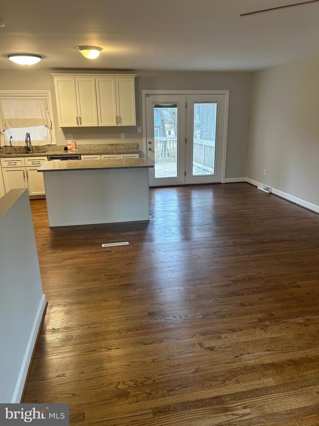 21493 S Essex Dr, Lexington Park, MD 20653 - photo 4