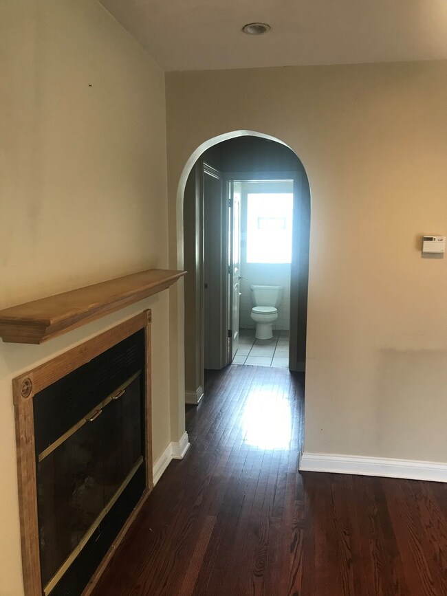 1796 Stewart Ave, Des Plaines, IL 60018 - photo 2