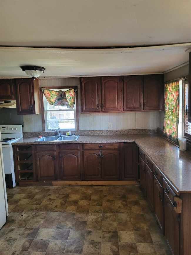 301 Texas Ave, Chesnee, SC 29323 - photo 4