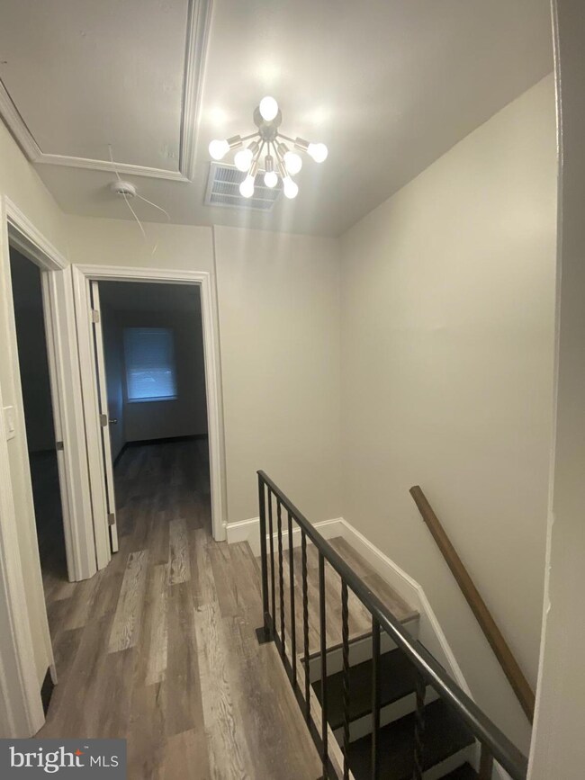 8637 Willow Oak Rd, Parkville, MD 21234 - photo 7