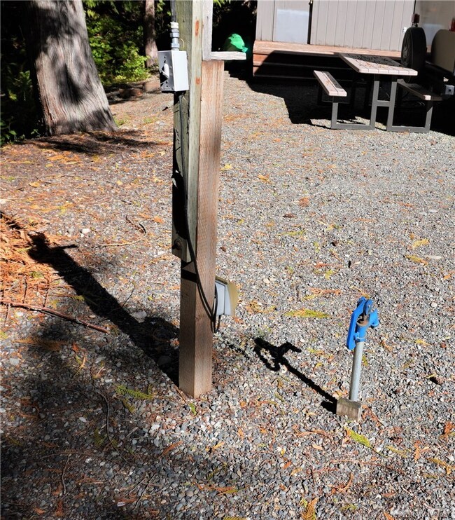 22212 Bluewater Dr SE, Yelm, WA 98597 - photo 3