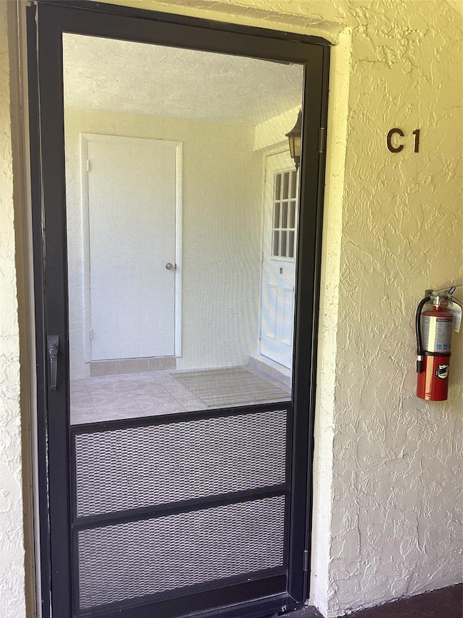 5927 La Pinata Blvd unit C-1, Greenacres, FL 33463 - photo 2