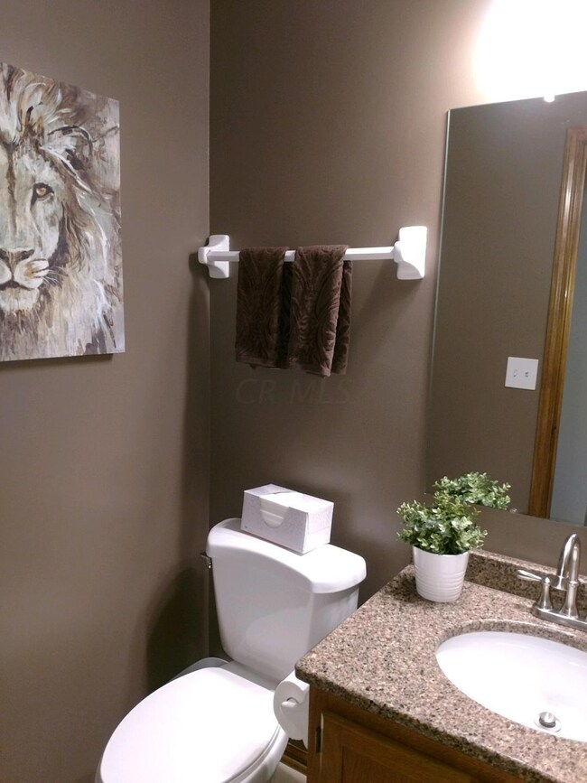 6-Hallway Half Bath