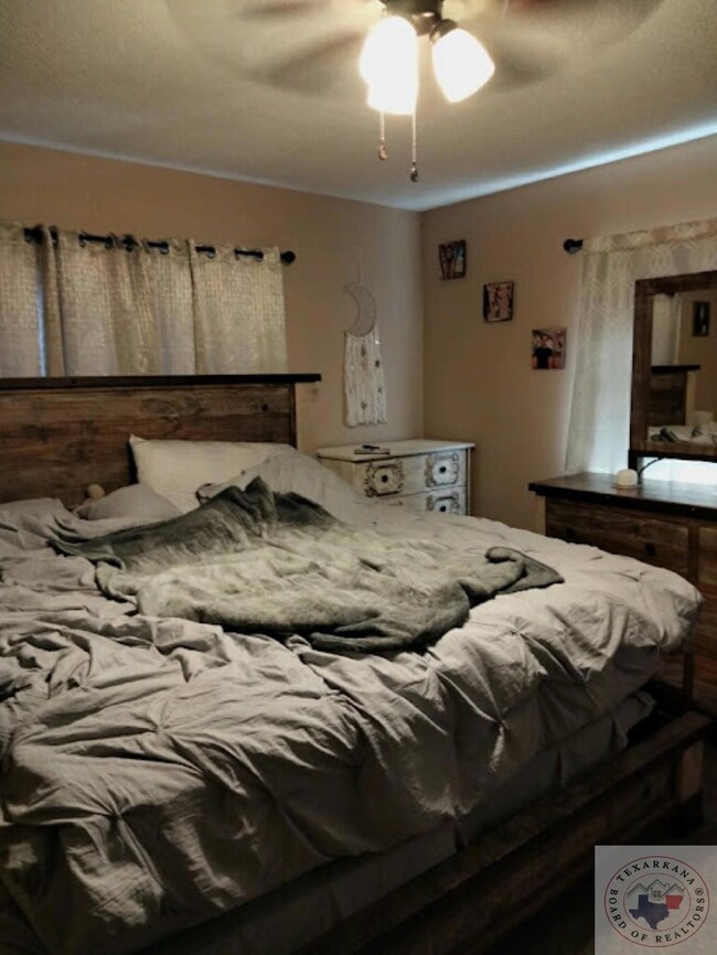 1307 Colorado St, Texarkana, TX 75503 - photo 6