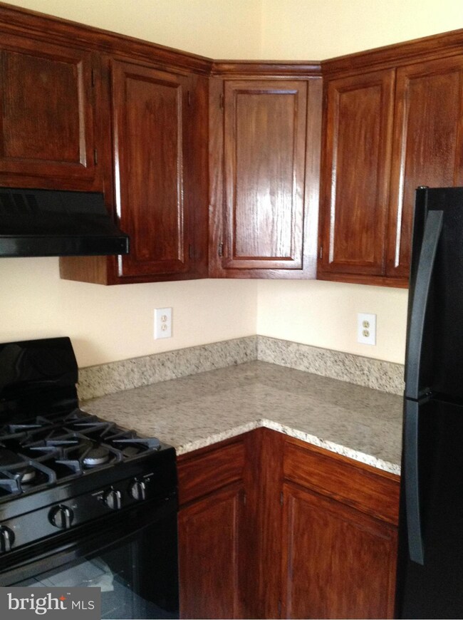 10416 Elders Hollow Dr, Bowie, MD 20721 - photo 4