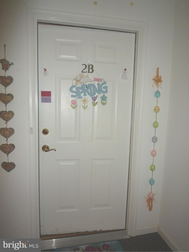 6502 Ridenour Way E unit 2B, Sykesville, MD 21784 - photo 3