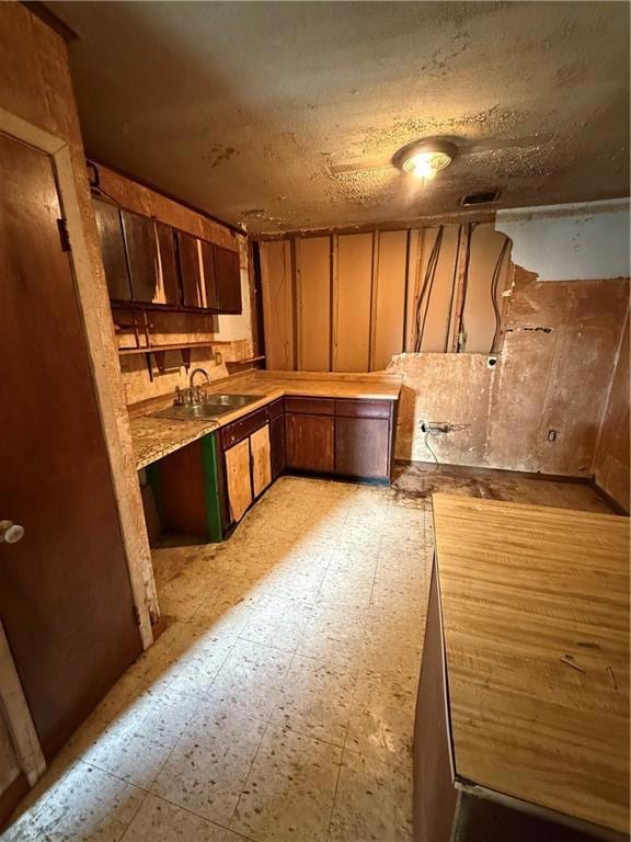 244 Azalea Dr, Westwego, LA 70094 - photo 4