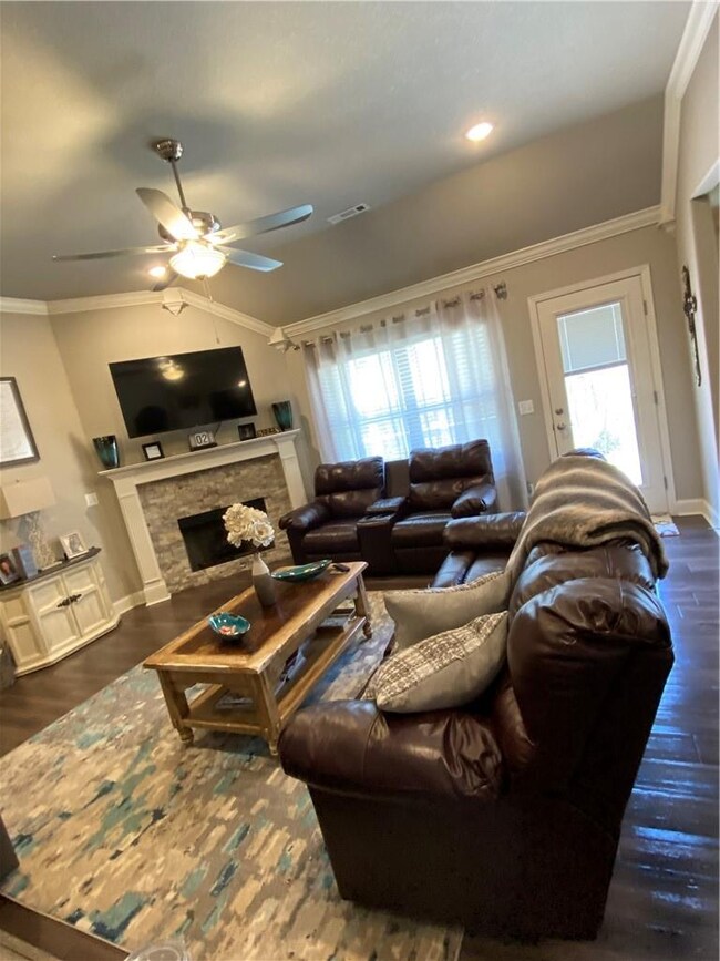 33 Overton Dr, Bella Vista, AR 72714 - photo 5