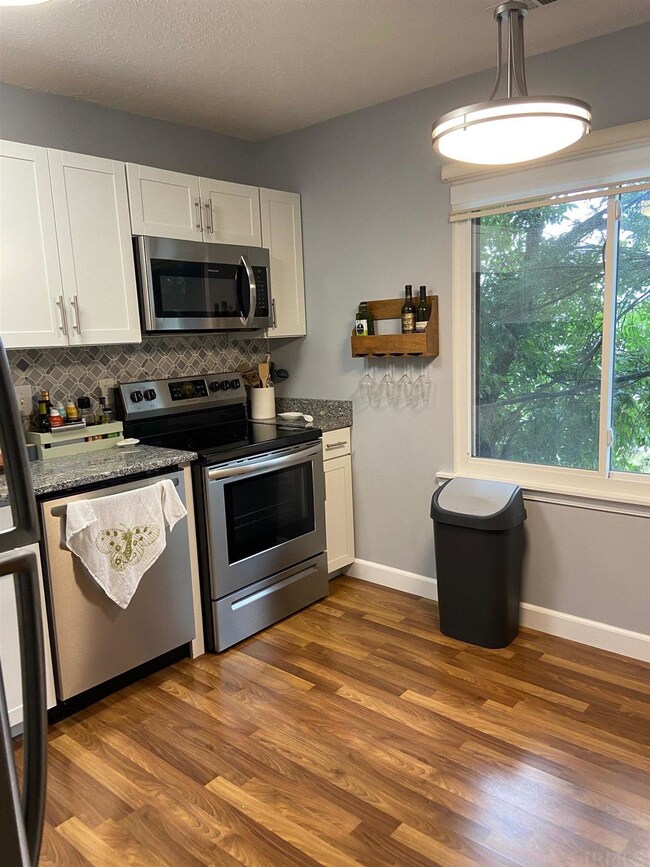 352 S Wilmington Ct unit Building 7, Unit C, Bloomington, IN 47401 - photo 7