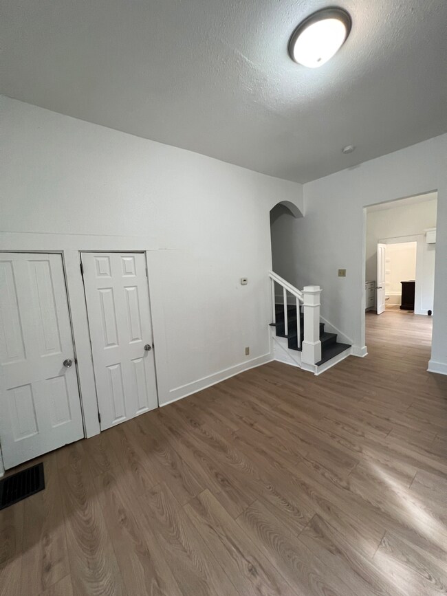 730 W 9th St, Anderson, IN 46016 - photo 3