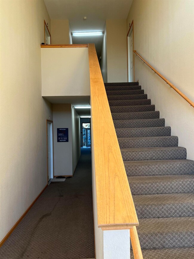 2623 Orchard Dr unit 5, Cedar Falls, IA 50613 - photo 5