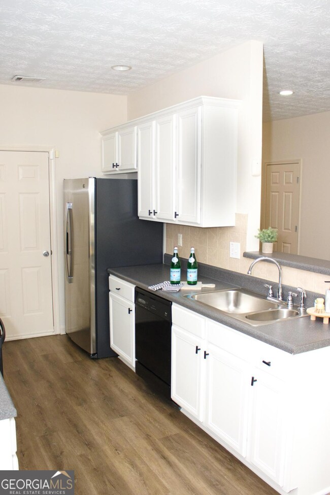 3550 Lantern View Ln, Scottdale, GA 30079 - photo 7