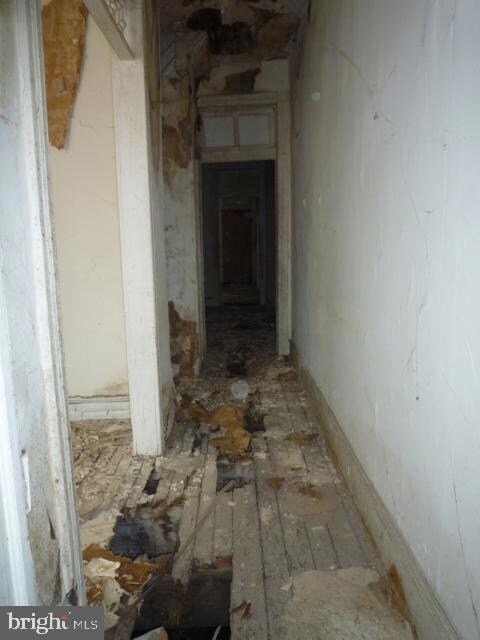 903 Appleton St, Baltimore, MD 21217 - photo 4