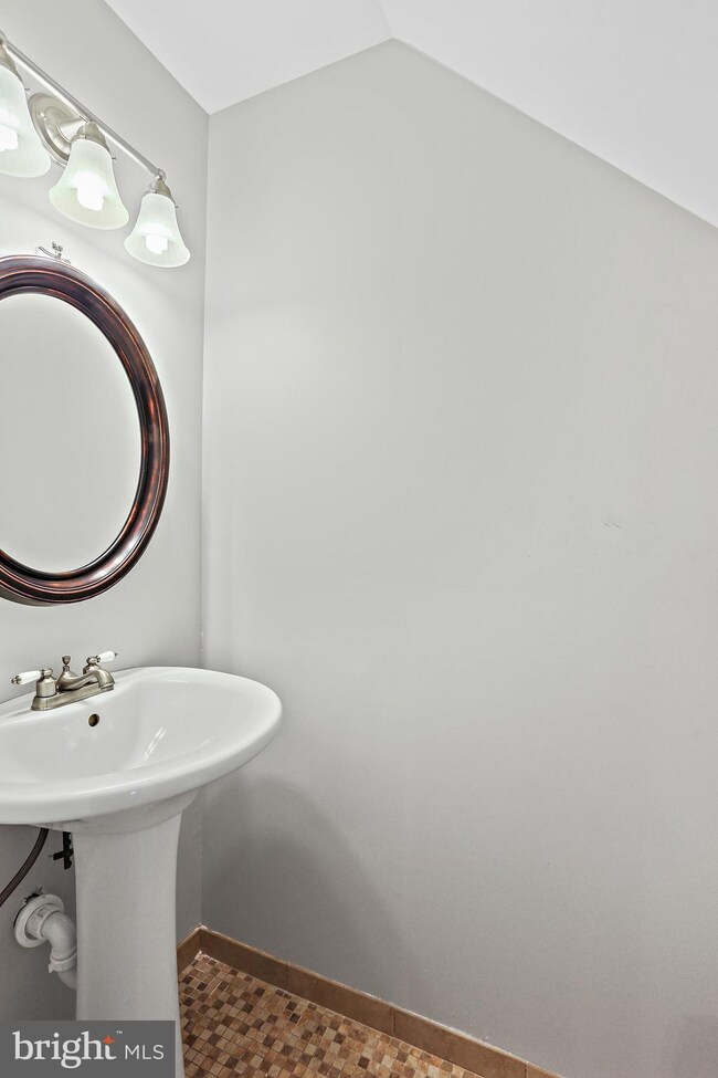 11876 Blue February Way, Columbia, MD 21044 - photo 6