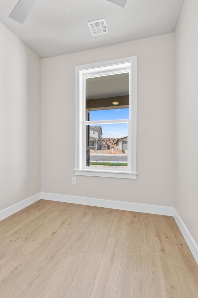 3945 S 2160 W, Hurricane, UT 84737 - photo 5