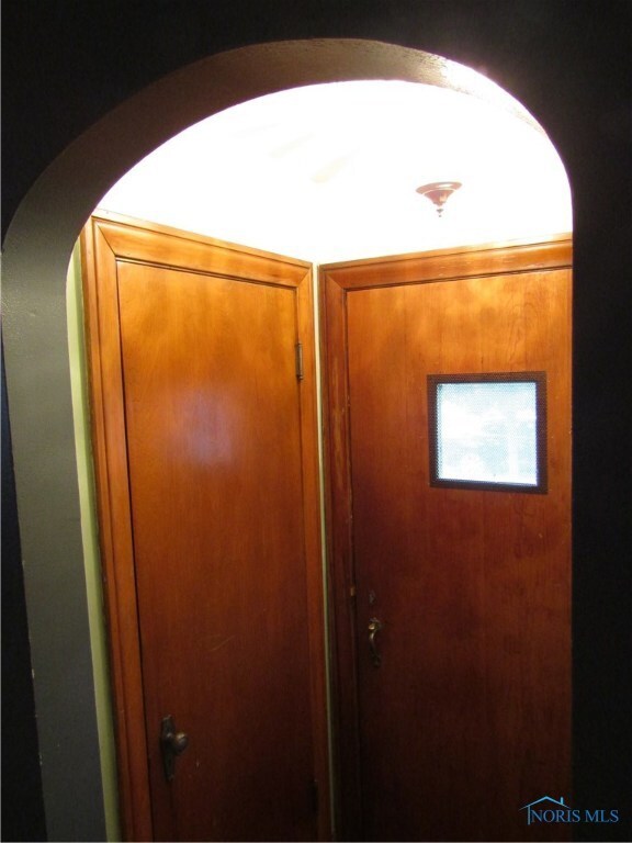 front entrance to home - good sized closet with ar