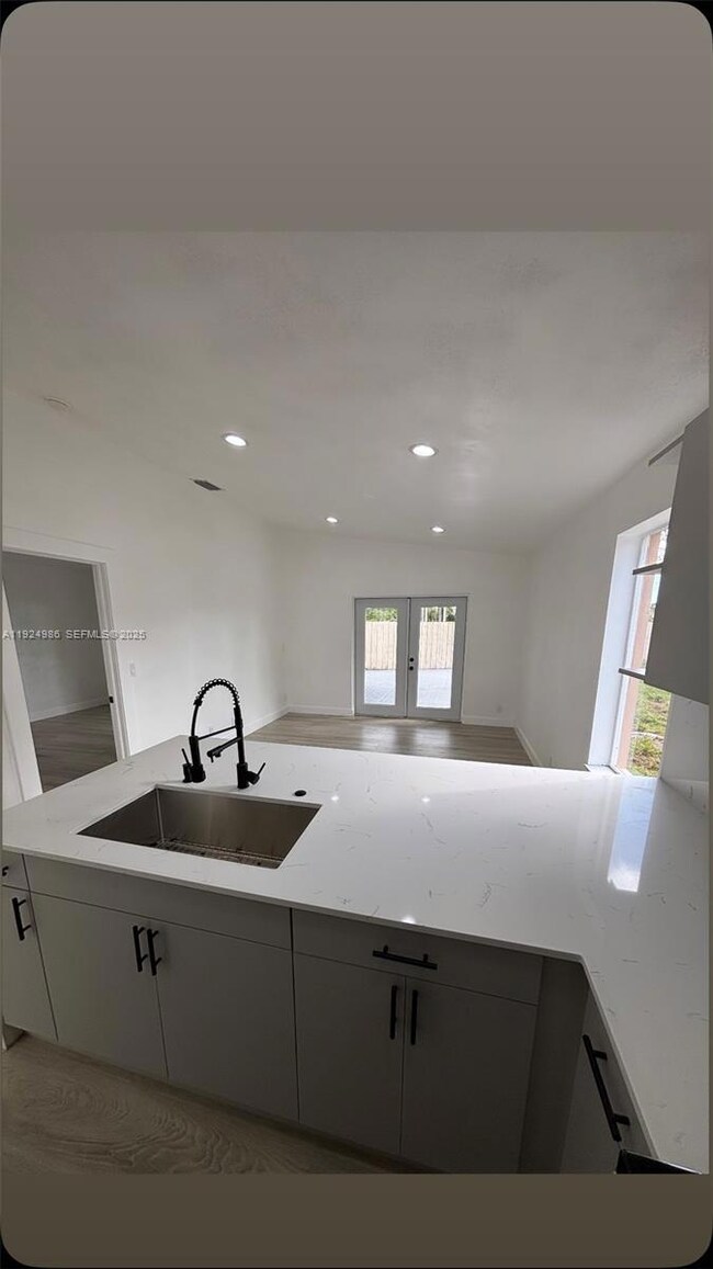 17191 SW 139th Ct, Miami, FL 33177 - photo 5