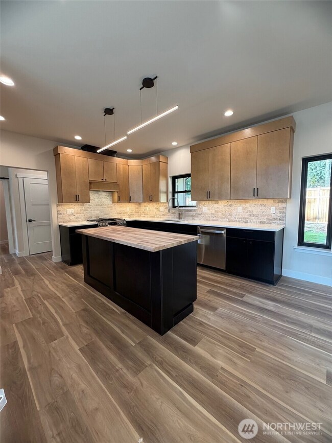 9303 129th Street Ct NW, Gig Harbor, WA 98329 - photo 5