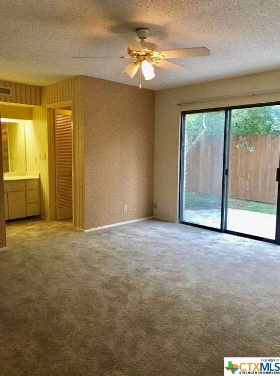 212 Scott St, San Marcos, TX 78666 - photo 4