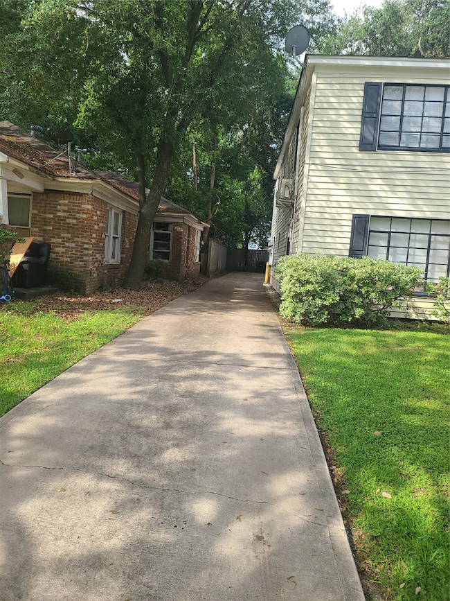 driveway to private parking