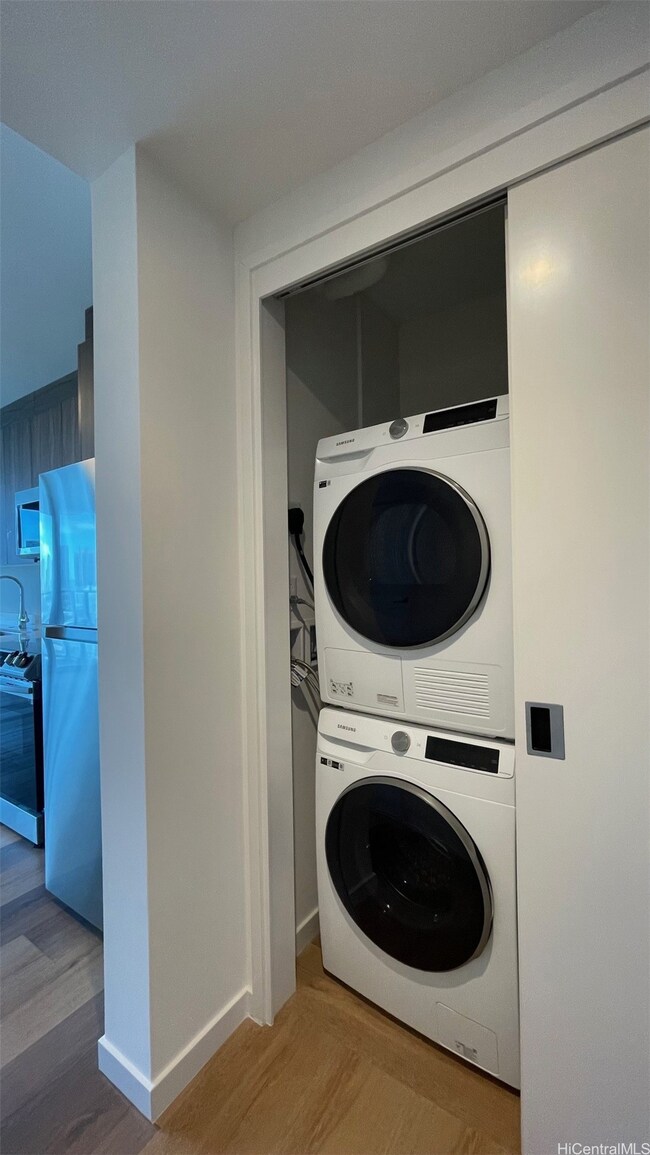 1515 Liona St unit 1708, Honolulu, HI 96814 - photo 6