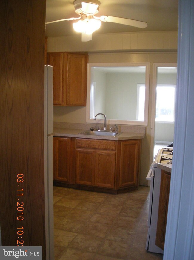 411 A St SW, Glen Burnie, MD 21061 - photo 4