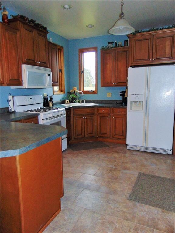 201 W Grove St, Alma Center, WI 54611 - photo 5